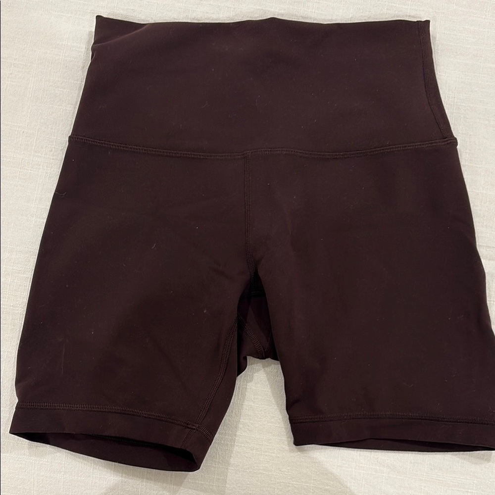 Women's wunder train brown Shorts
